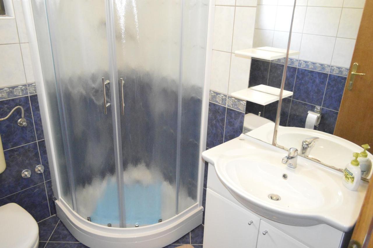 Apartments Marinko プロマイナ エクステリア 写真