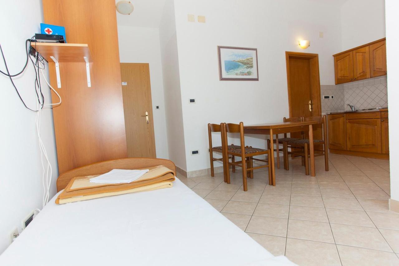 Apartments Marinko プロマイナ エクステリア 写真