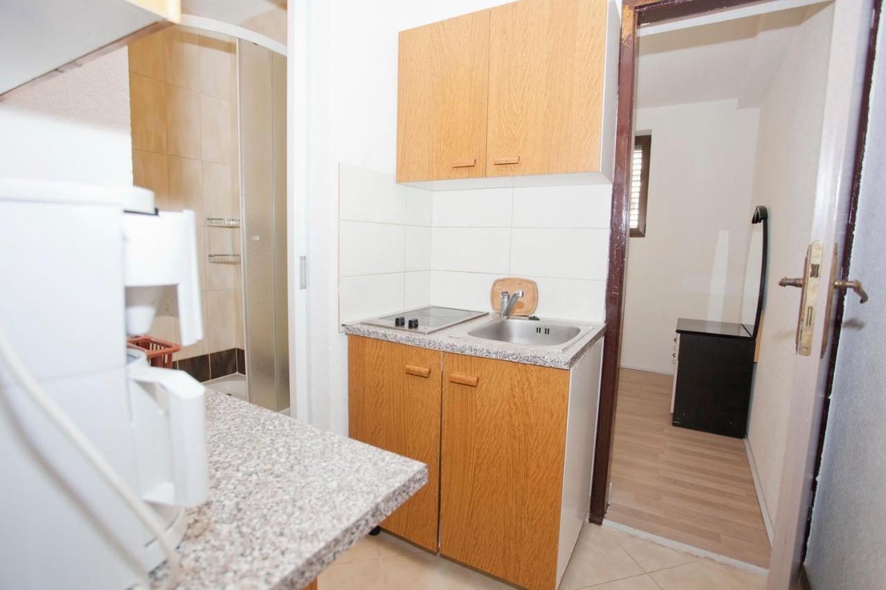 Apartments Marinko プロマイナ エクステリア 写真