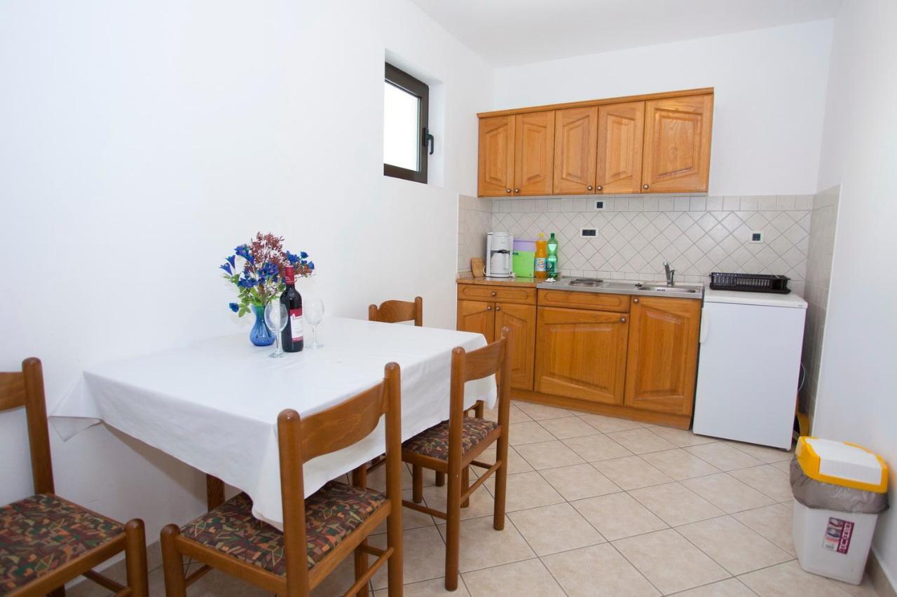 Apartments Marinko プロマイナ エクステリア 写真